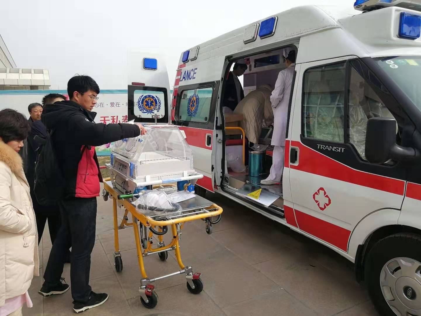 灵台县救护车转院