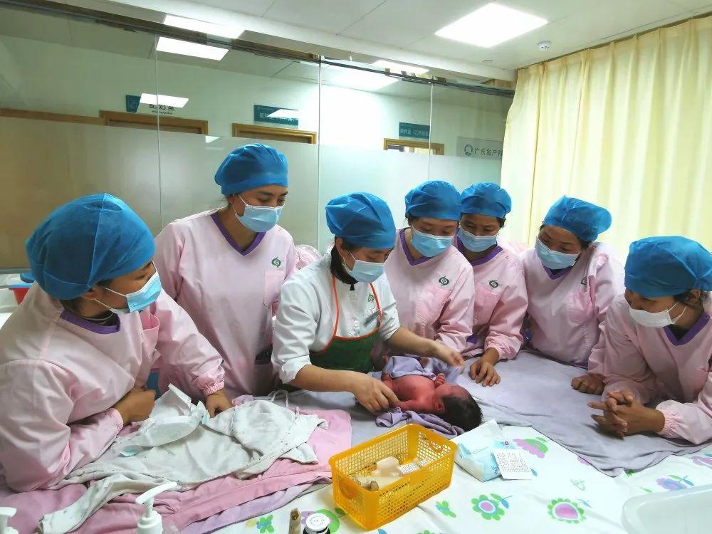 灵台县妇婴监护型护送
